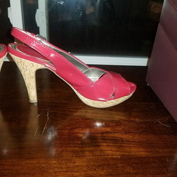 Patent peep toe slingbacks with cork heel - Picture 2 of 5